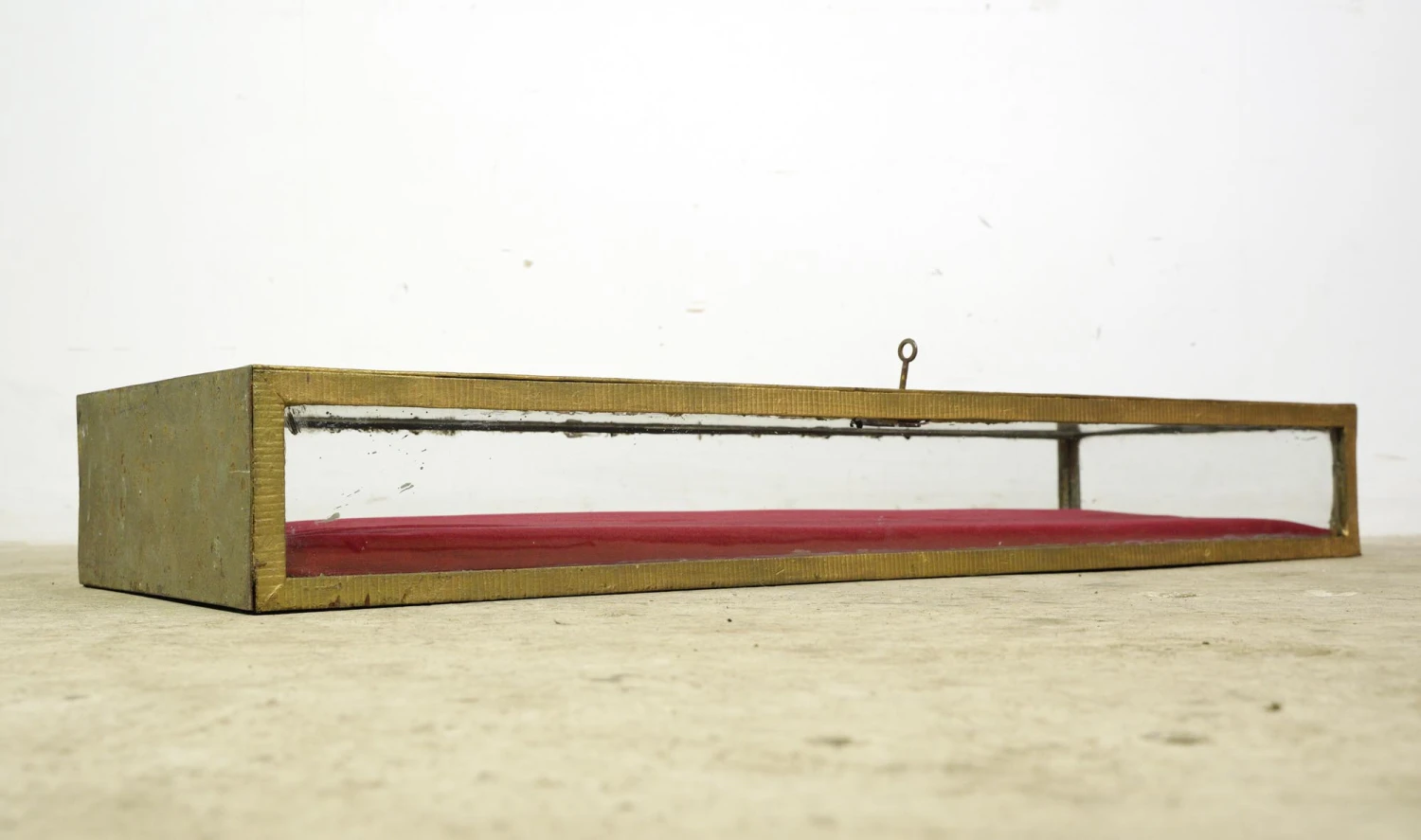 Vintage European Wrought Iron Art Deco Table Top Vitrine 13 Vintage European Wrought Iron Art Deco Table Top Vitrine - Image 11