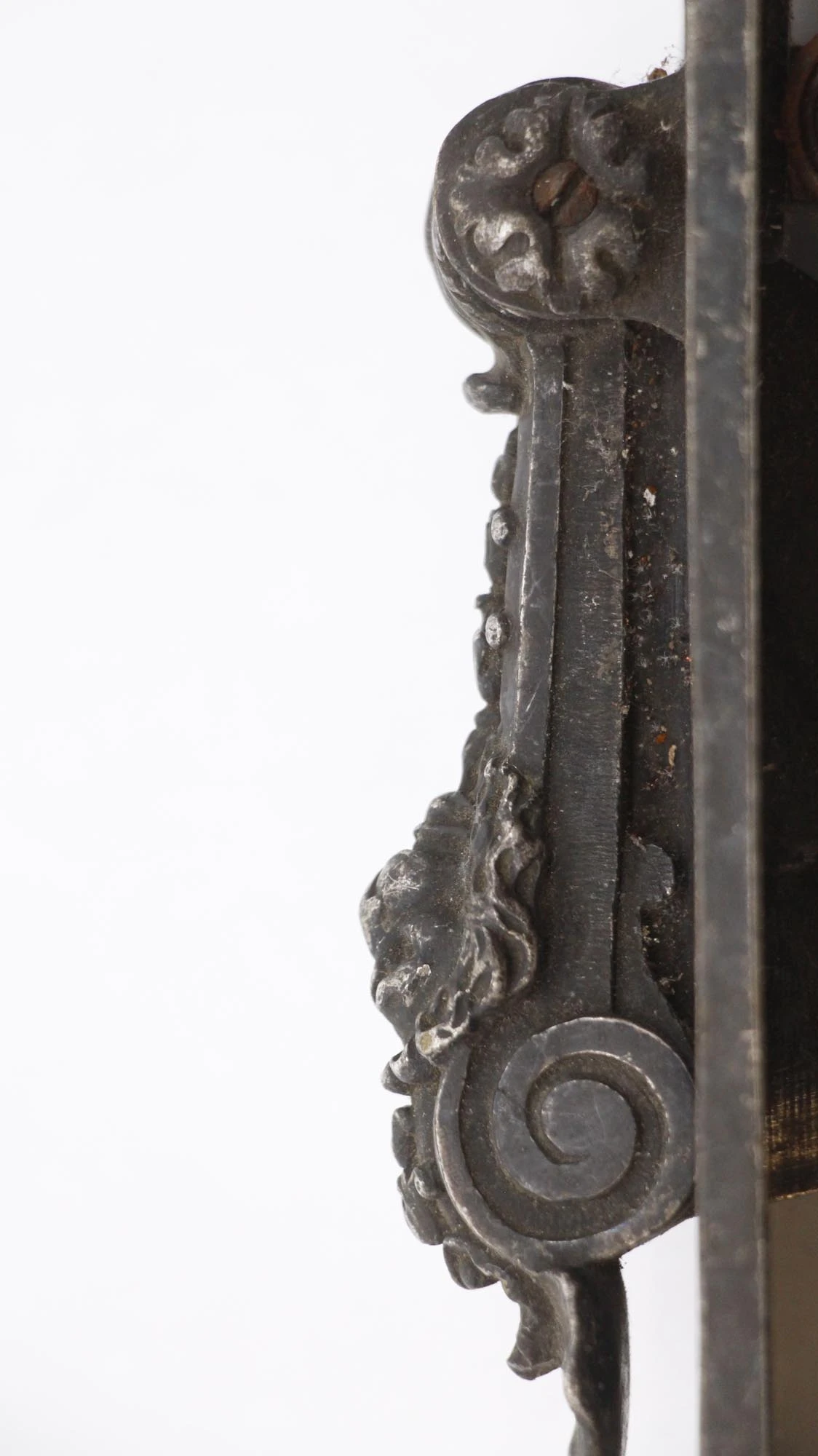 Vintage European 8.75 In. Black Bronze Lion Head Door Bell Lever 10 Vintage European 8.75 In. Black Bronze Lion Head Door Bell Lever - Image 8