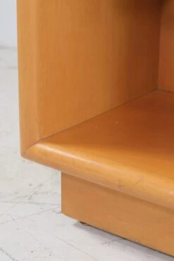 Mid Century Modern Maple Neiman Marcus Showroom Display Case 19 Mid Century Modern Maple Neiman Marcus Showroom Display Case -OGT Sale Store 429756 05