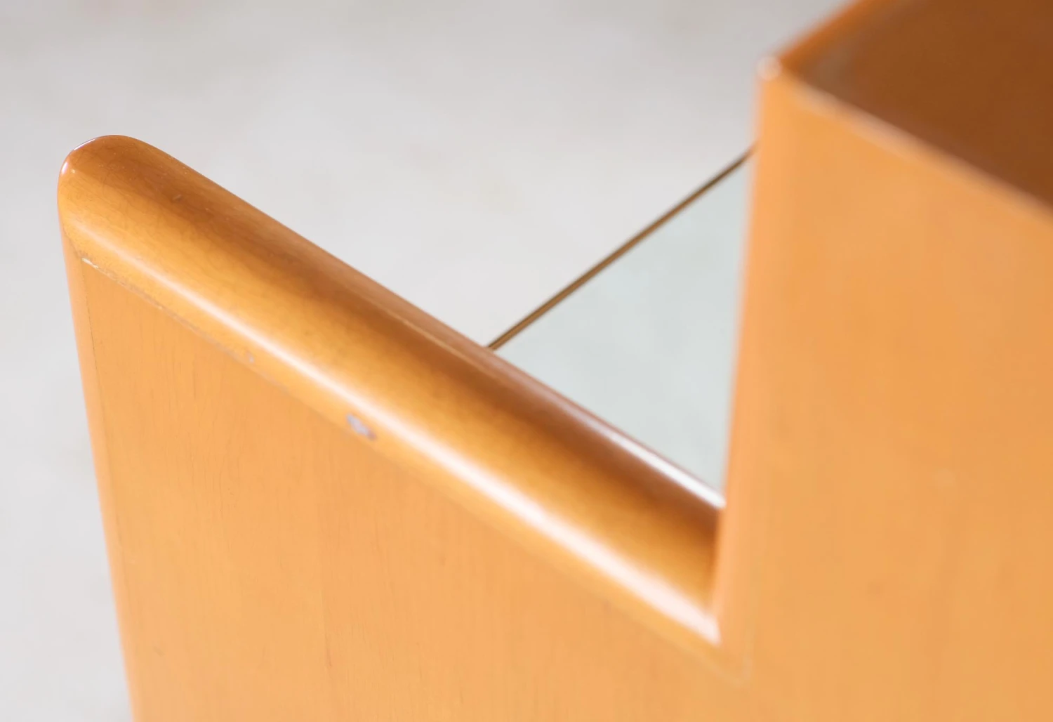 Mid Century Modern Maple Neiman Marcus Showroom Display Case 8 Mid Century Modern Maple Neiman Marcus Showroom Display Case - Image 6