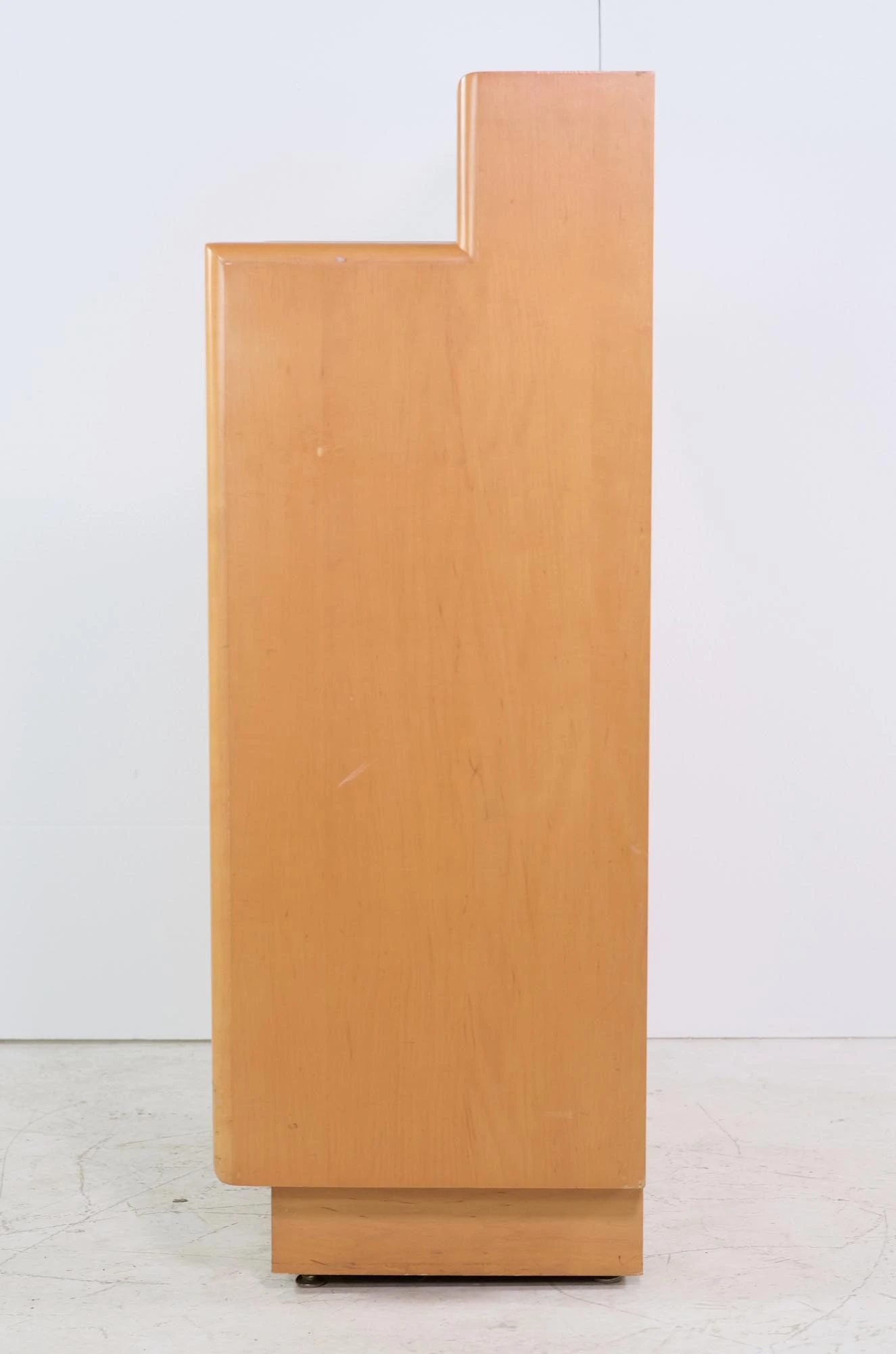 Mid Century Modern Maple Neiman Marcus Showroom Display Case 9 Mid Century Modern Maple Neiman Marcus Showroom Display Case - Image 7