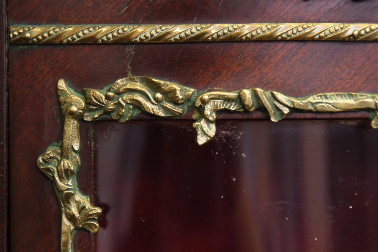 French Curio Cabinet 4 French Curio Cabinet - Image 2