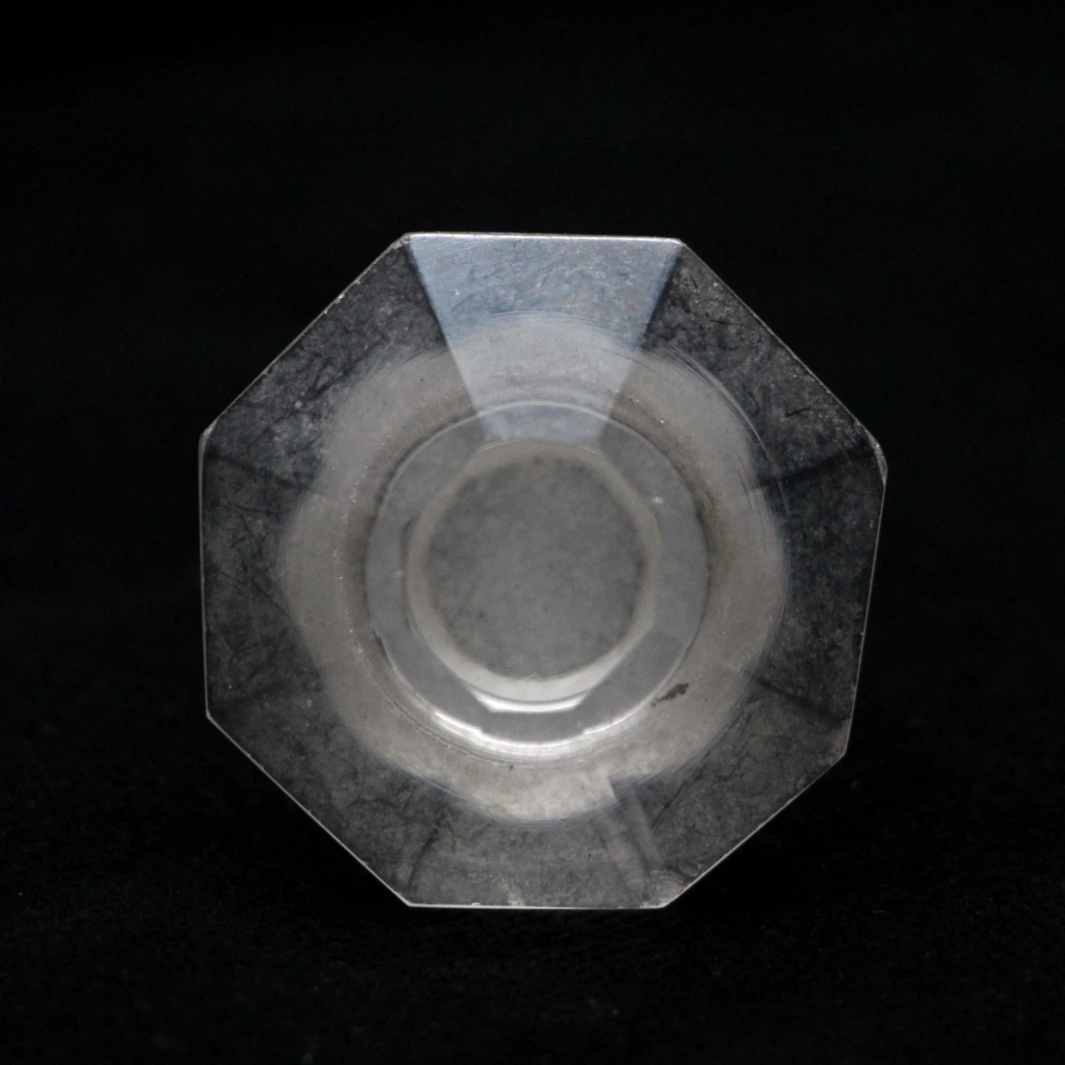 Clear Glass Octagon Stopper 5 Clear Glass Octagon Stopper - Image 3