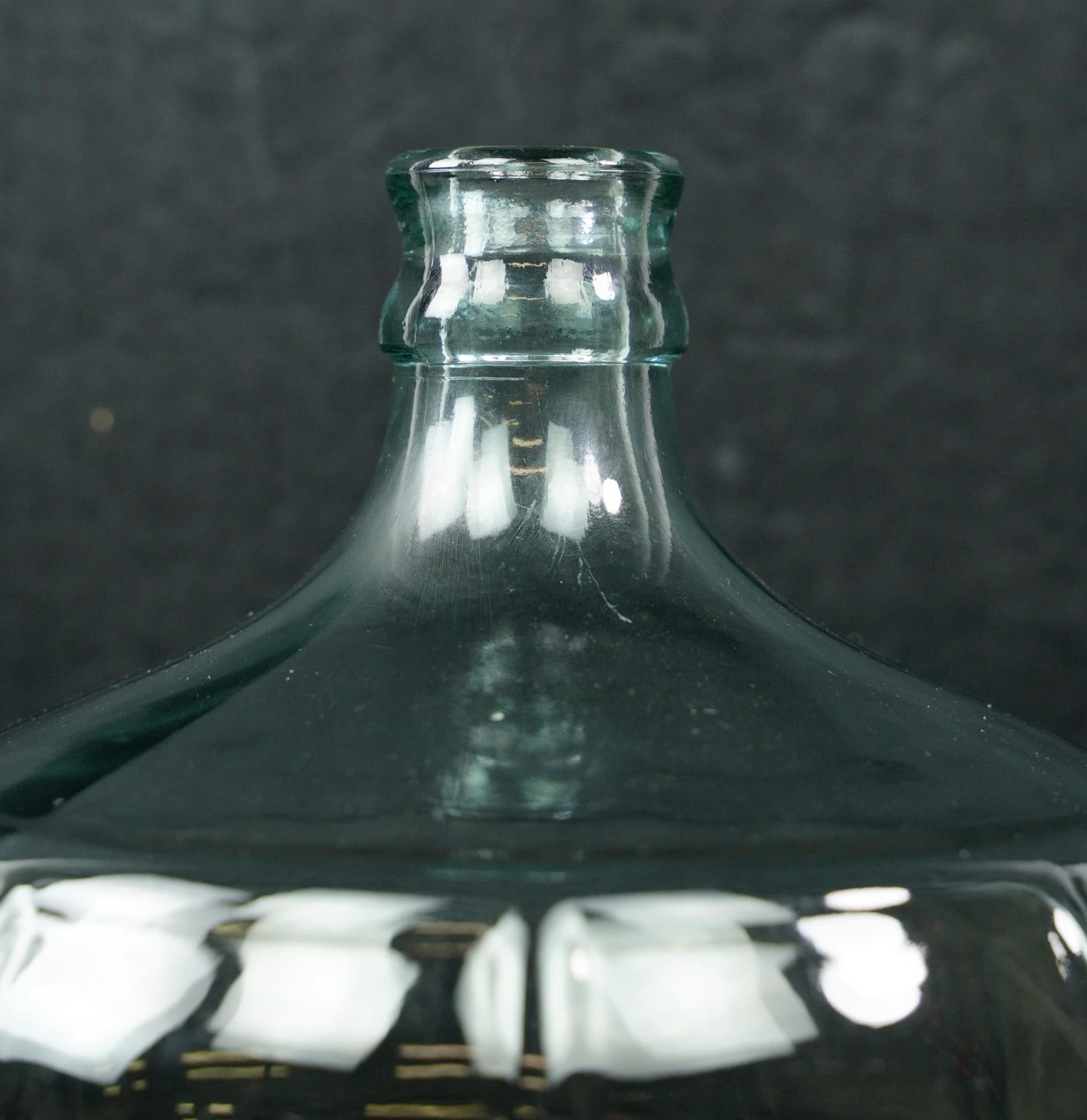 Vintage Italian Made Clear Glass 5 Gallon Carboy Bottle Jug 5 Vintage Italian Made Clear Glass 5 Gallon Carboy Bottle Jug - Image 3