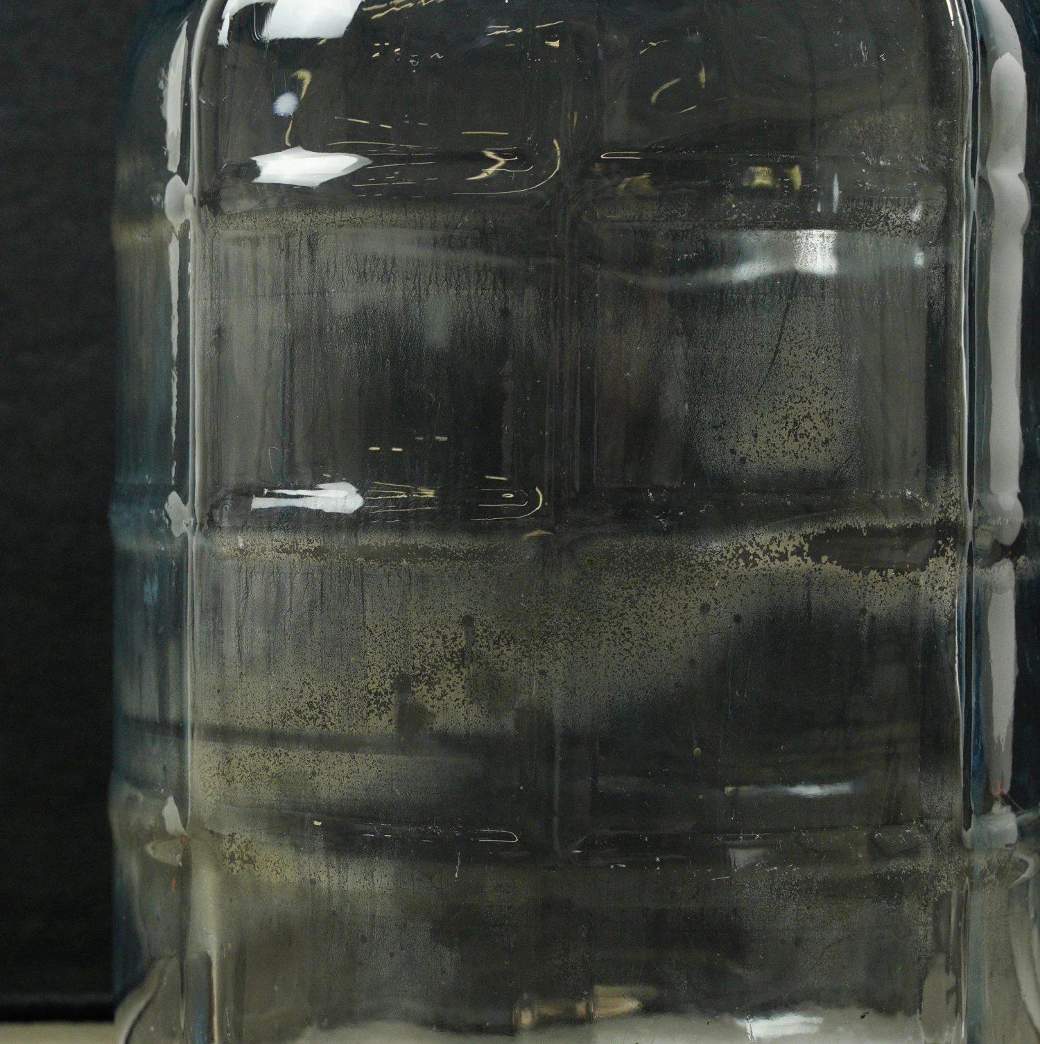 Vintage Crisa 5 Gallon Clear Glass Carboy 4 Vintage Crisa 5 Gallon Clear Glass Carboy - Image 2