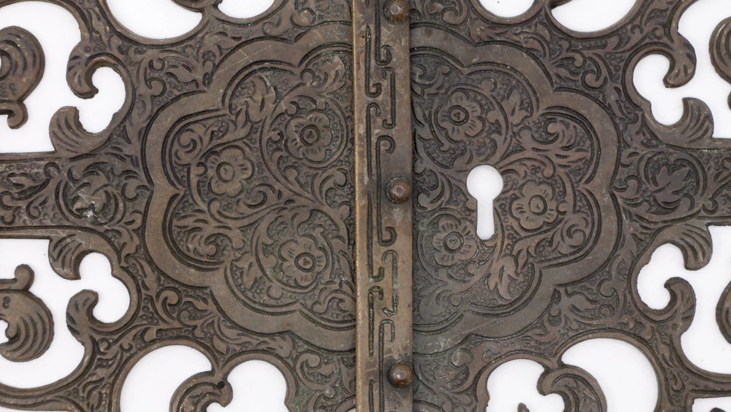 Antique Victorian Bronze Cabinet Furniture Hardware Set 5 Antique Victorian Bronze Cabinet Furniture Hardware Set - Image 3