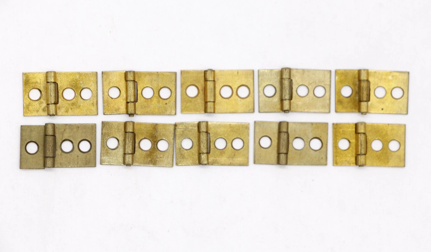 Set Of 10 Brass 3 Hole 0.625 X 1 Cabinet Hinges 3 Set Of 10 Brass 3 Hole 0.625 X 1 Cabinet Hinges