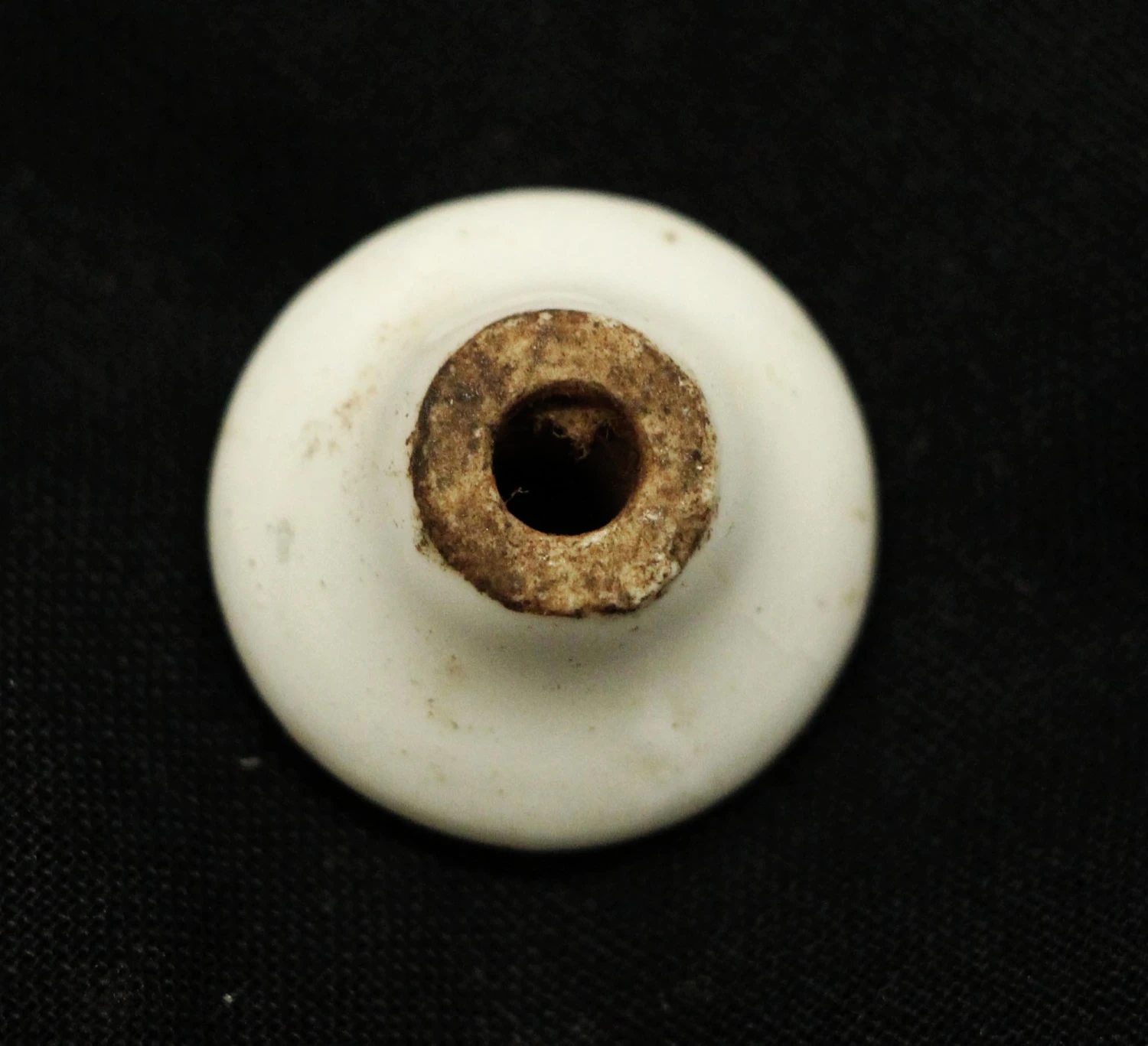 Vintage Round 1 In. White Ceramic Drawer Knob 5 Vintage Round 1 In. White Ceramic Drawer Knob - Image 3