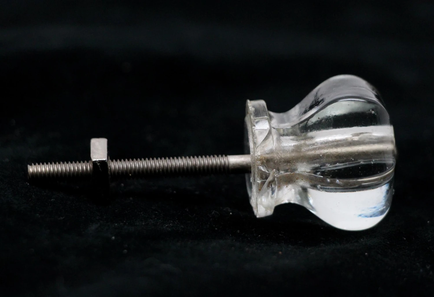 Vintage 1.125 In. Hexagon Glass Drawer Cabinet Knob 5 Vintage 1.125 In. Hexagon Glass Drawer Cabinet Knob - Image 3