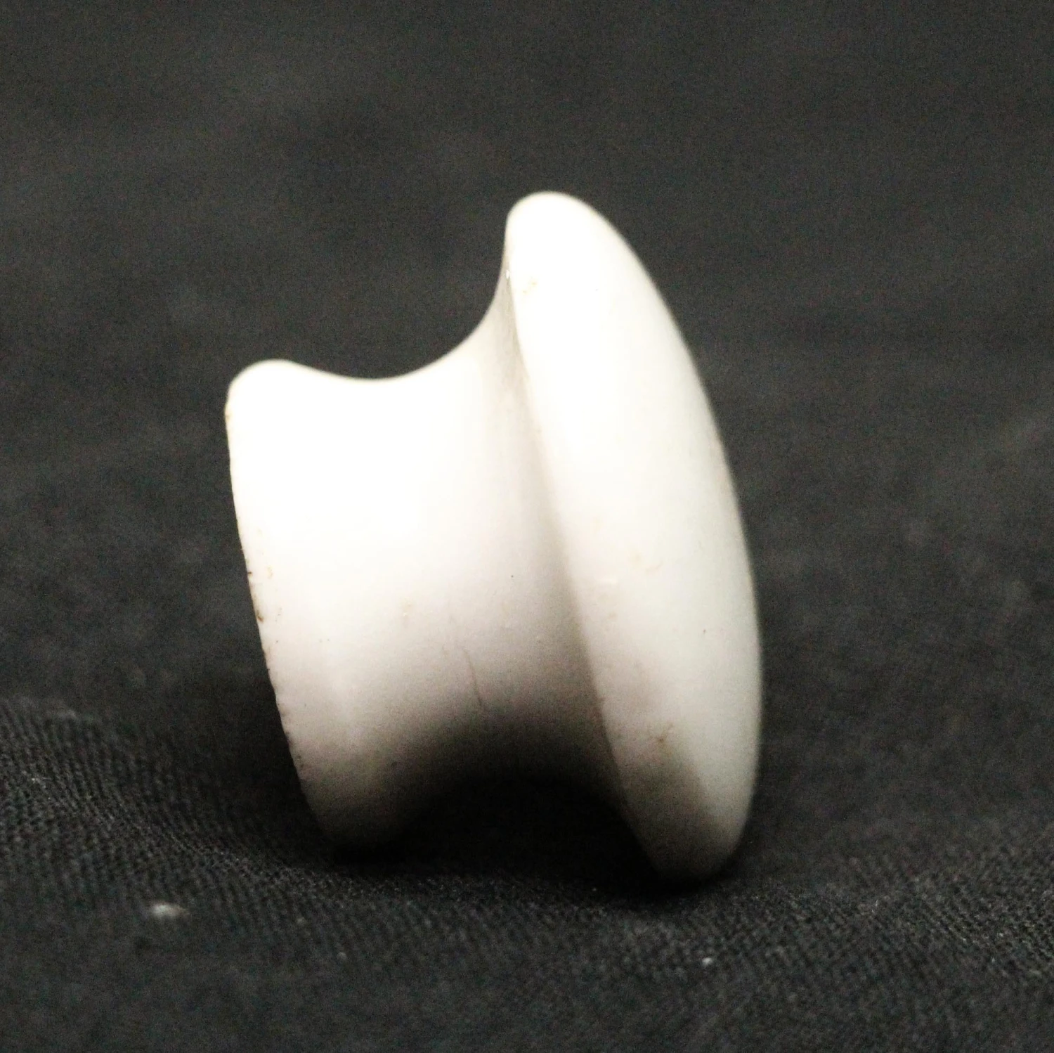 Vintage White Round 1.5 In. Ceramic Drawer Knob 4 Vintage White Round 1.5 In. Ceramic Drawer Knob - Image 2