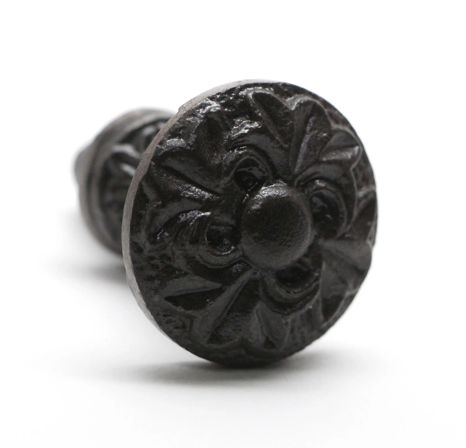 Set Of 6 Newly Made 4 Fold Cast Iron Cabinet Or Drawer Pulls 4 Set Of 6 Newly Made 4 Fold Cast Iron Cabinet Or Drawer Pulls - Image 2