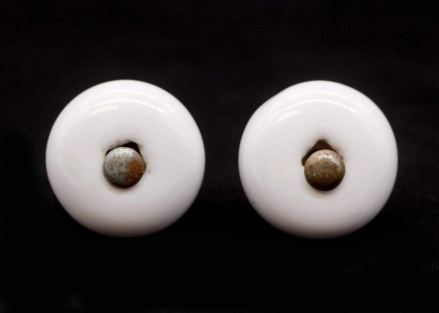 Pair Of Vintage 1.25 In. Round White Ceramic Cabinet Knobs 3 Pair Of Vintage 1.25 In. Round White Ceramic Cabinet Knobs