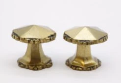 Pair Of Vintage 1 In. Hexagon Scalloped Brass Cabinet Drawer Knobs -OGT Sale Store cabinet furniture knobs q284463