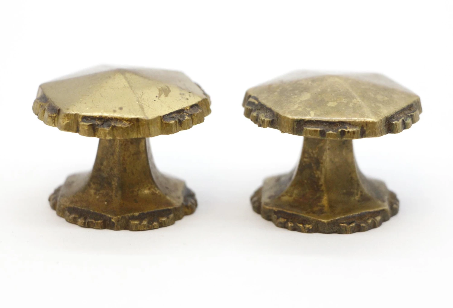 Pair Of Vintage 1.25 In. Hexagon Scalloped Brass Cabinet Drawer Knobs 4 Pair Of Vintage 1.25 In. Hexagon Scalloped Brass Cabinet Drawer Knobs - Image 2