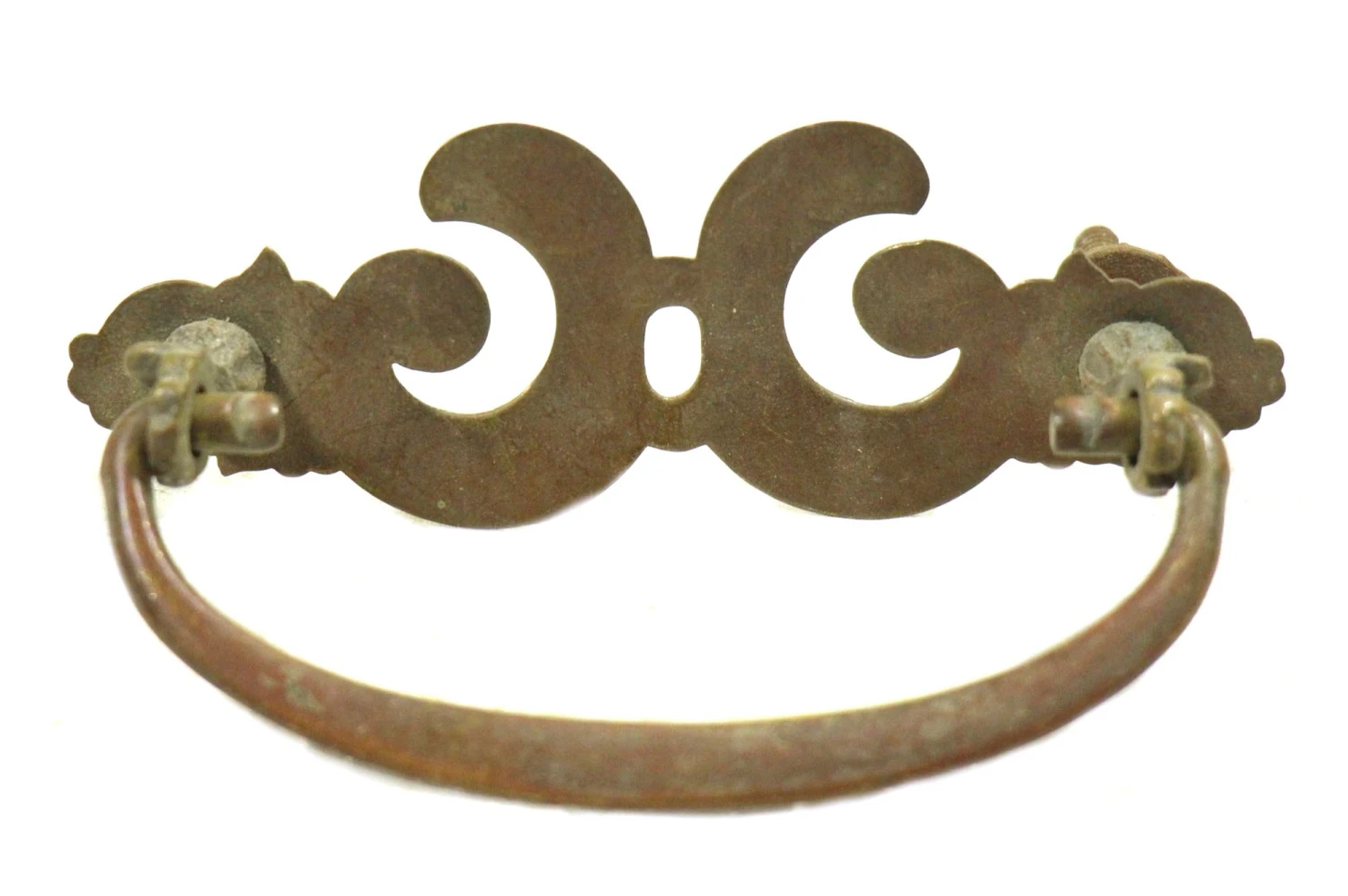 Pair Of Traditional Antique Brass Bail Drawer Pulls 5 Pair Of Traditional Antique Brass Bail Drawer Pulls - Image 3