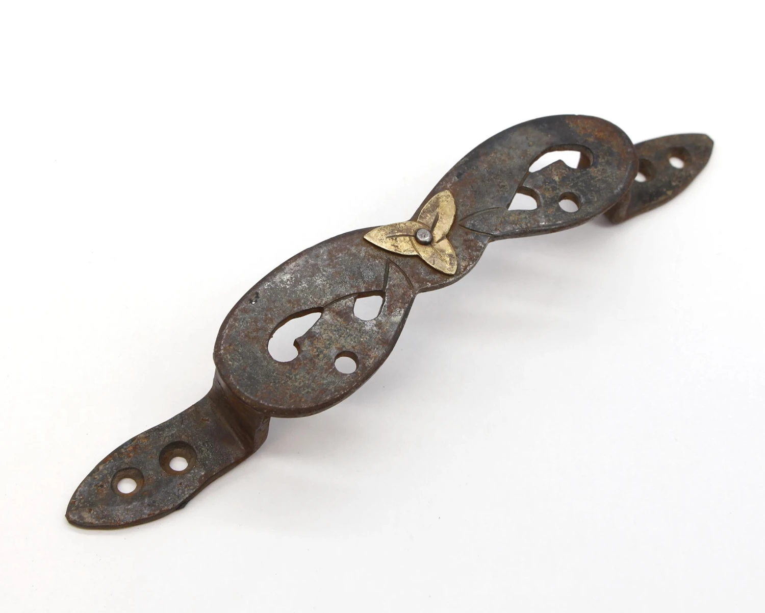 Antique 11.375 In. Cast Iron Center Brass Foliate Motif Trunk Pull 5 Antique 11.375 In. Cast Iron Center Brass Foliate Motif Trunk Pull - Image 3