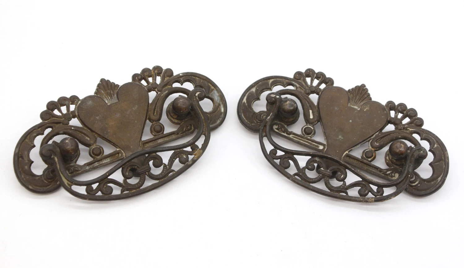 Pair Of Vintage 5.75 In. Dark Brass Patina Heart Dresser Pulls 3 Pair Of Vintage 5.75 In. Dark Brass Patina Heart Dresser Pulls