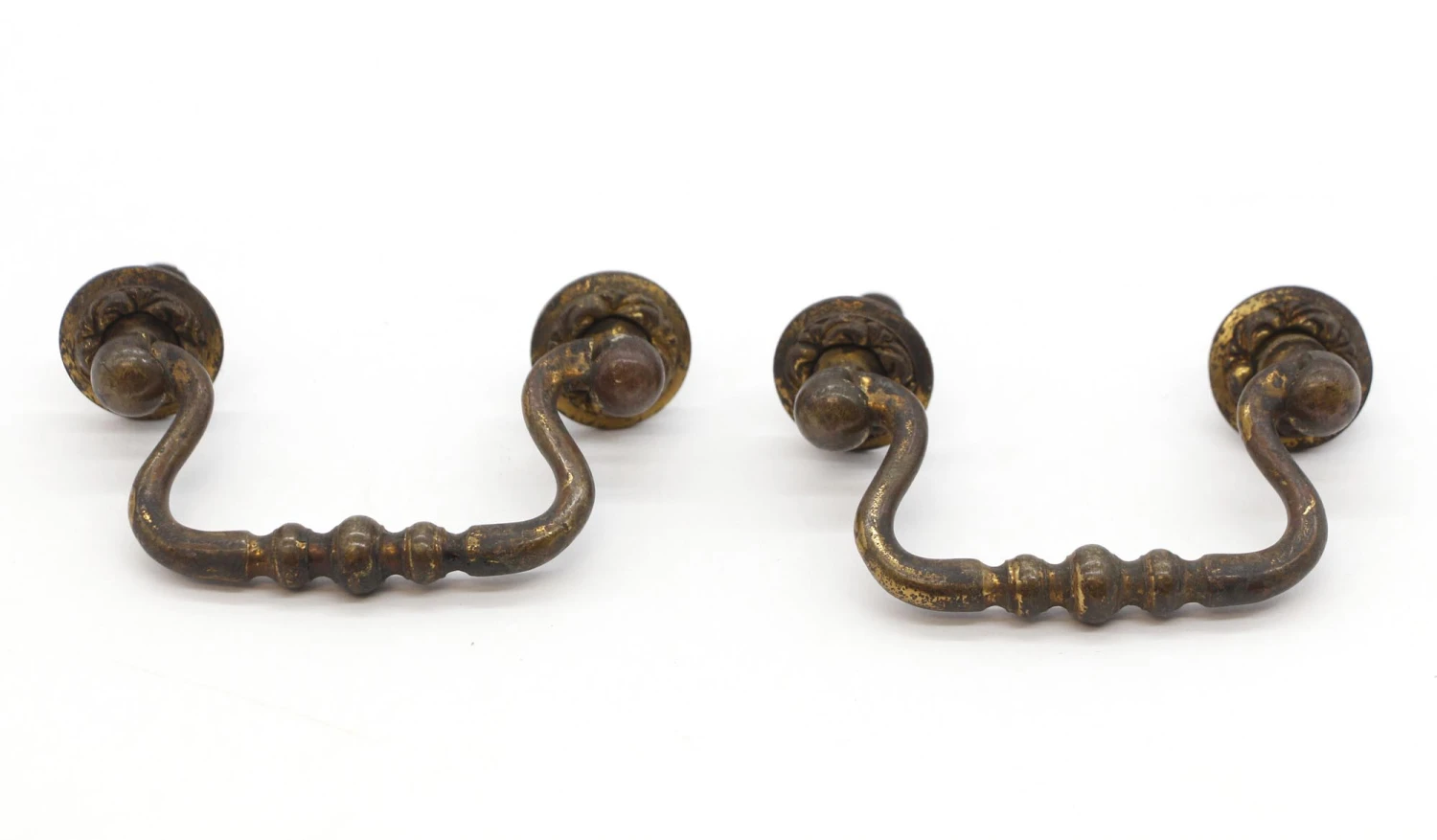 Pair Of Vintage Traditional 4 In. Brass Bail Drawer Pulls 3 Pair Of Vintage Traditional 4 In. Brass Bail Drawer Pulls