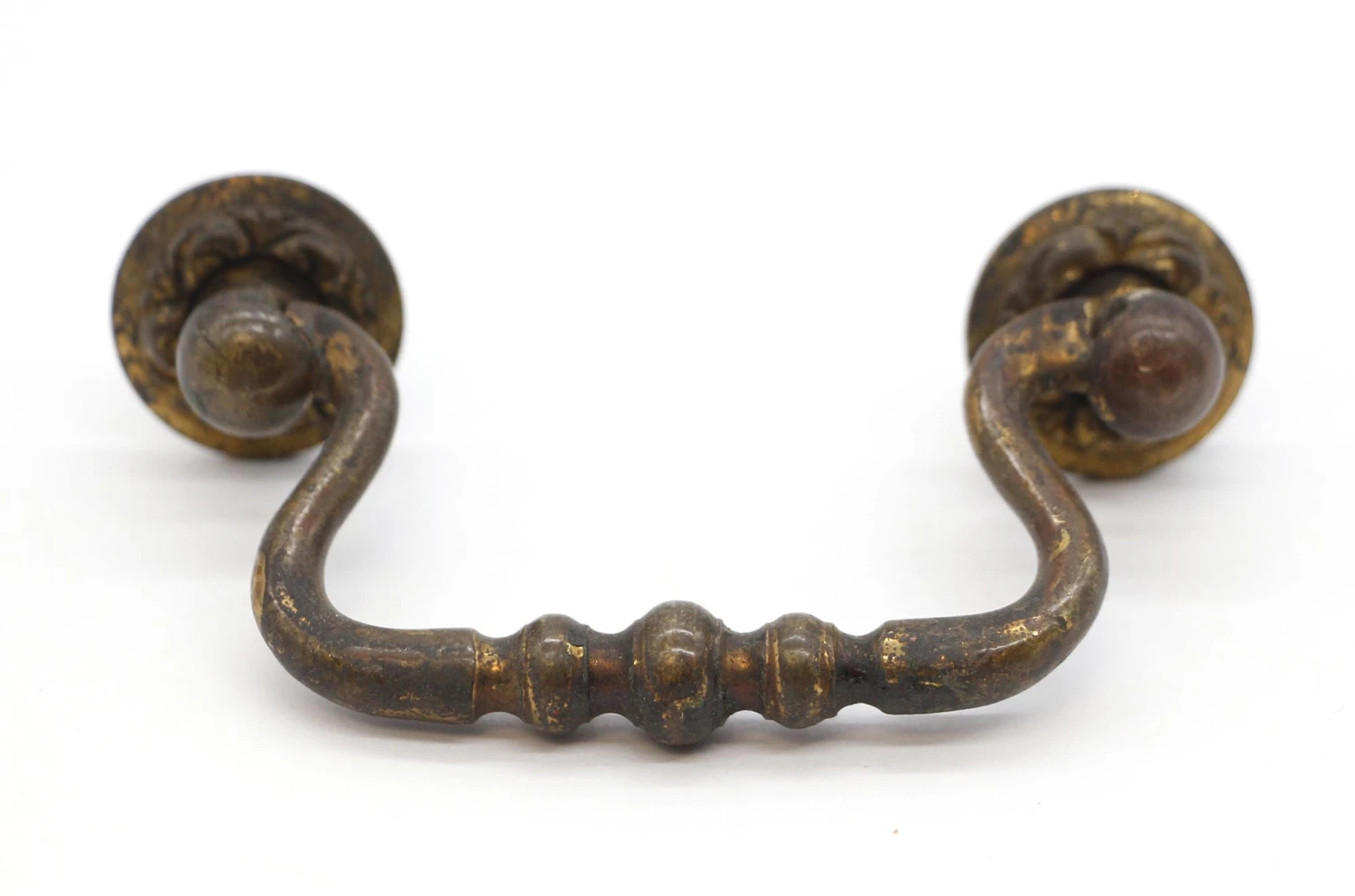 Pair Of Vintage Traditional 4 In. Brass Bail Drawer Pulls 4 Pair Of Vintage Traditional 4 In. Brass Bail Drawer Pulls - Image 2