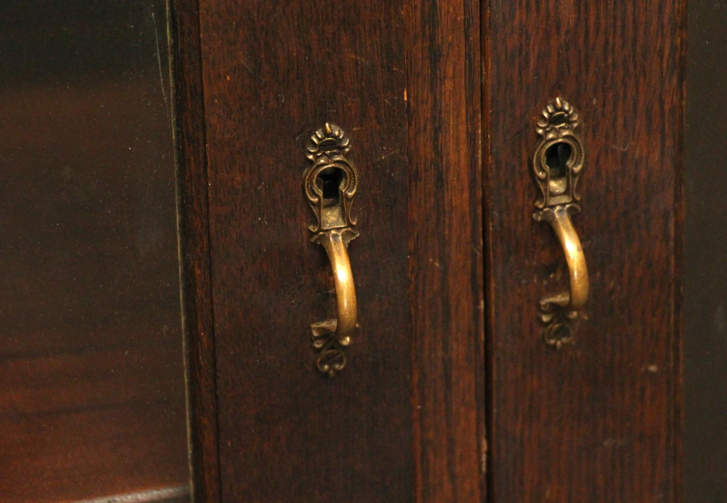 Reclaimed Trisection Wooden Cabinet 5 Reclaimed Trisection Wooden Cabinet - Image 3