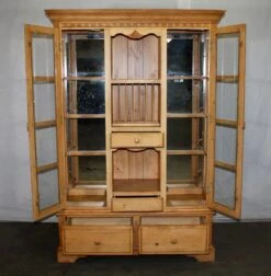 Front Page -OGT Sale Store cabinets k193479