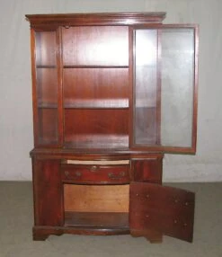 Front Page -OGT Sale Store cabinets l211806