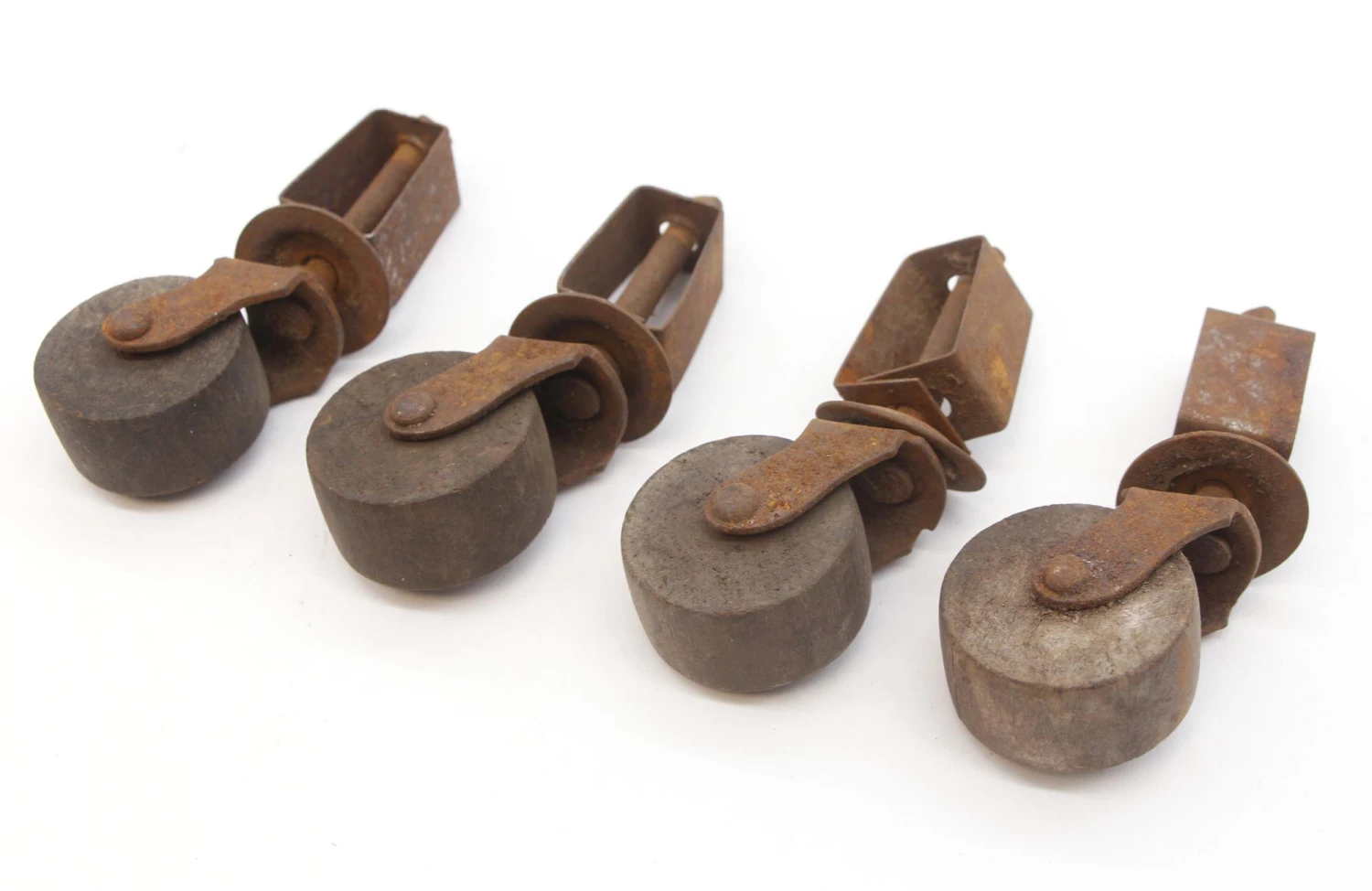 Set Of 4 Industrial Cast Iron Casters With Wooden Wheels 4 Set Of 4 Industrial Cast Iron Casters With Wooden Wheels - Image 2