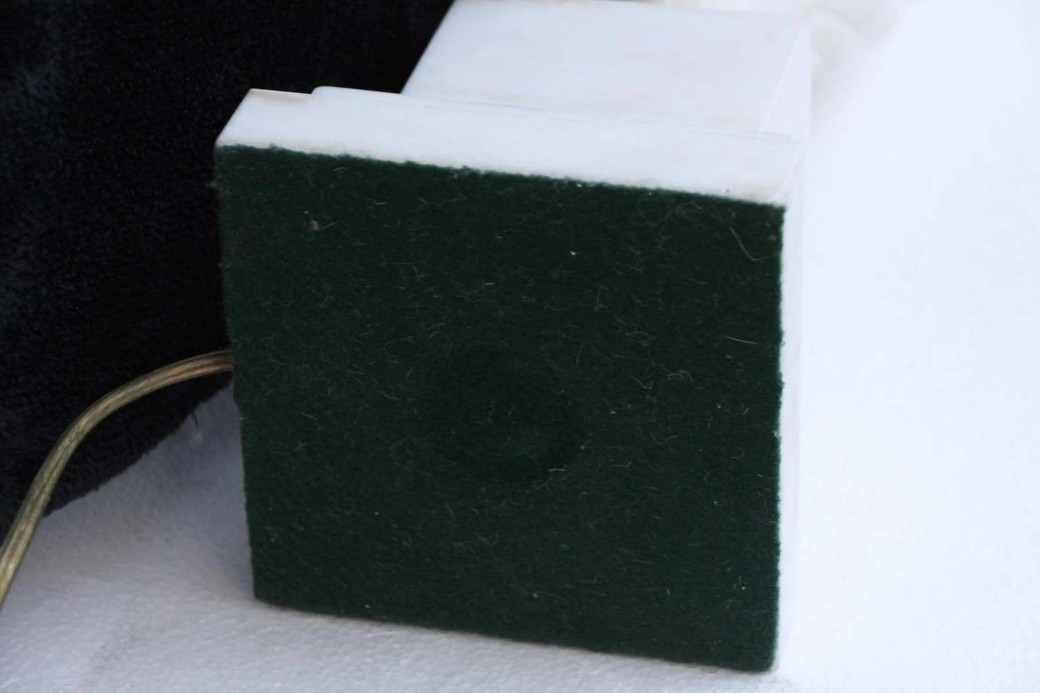 White Pineapple Art Deco 2 Bulb Table Lamp 12 White Pineapple Art Deco 2 Bulb Table Lamp - Image 10