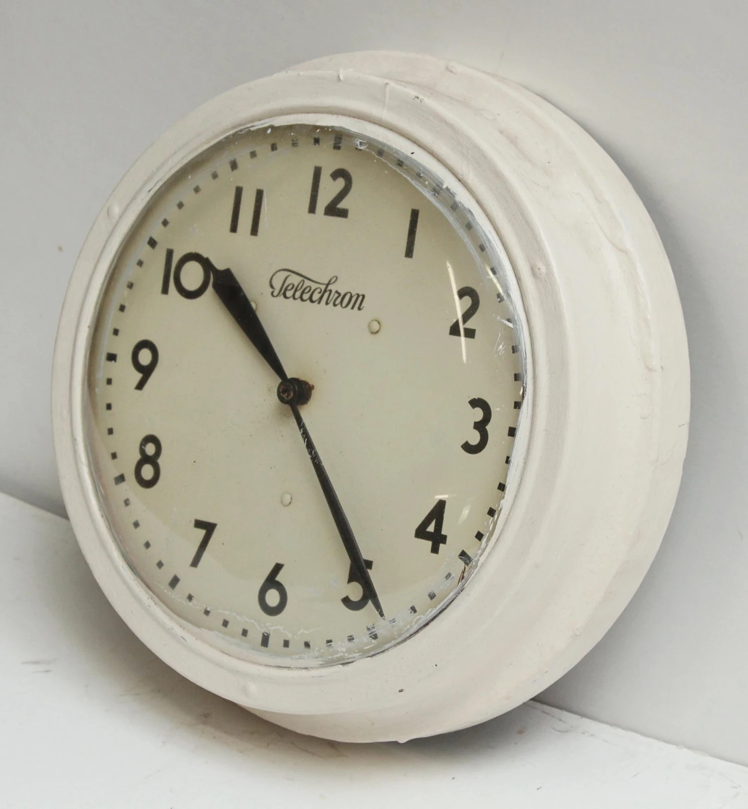 Vintage Painted Telechron Clock 3 Vintage Painted Telechron Clock - Image 2