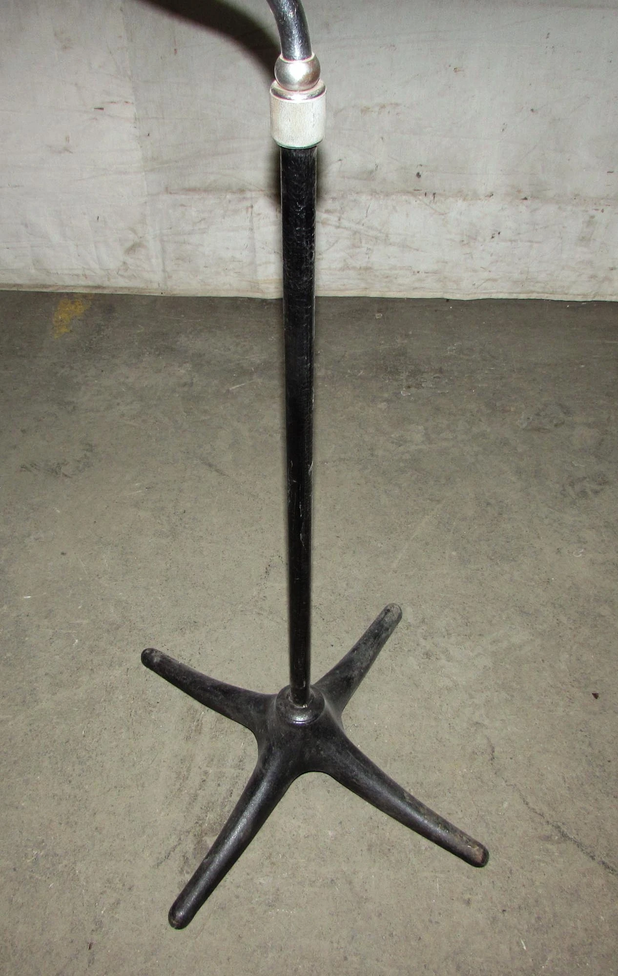 Vintage Tall Curved Holder 5 Vintage Tall Curved Holder - Image 3