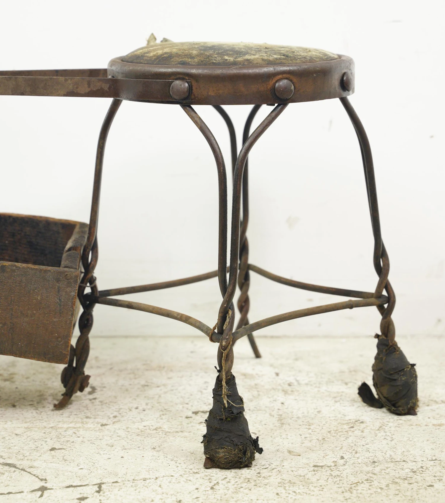 Antique Twisted Iron Cobbler Shoe Shine Station With Pine Box 5 Antique Twisted Iron Cobbler Shoe Shine Station With Pine Box - Image 3