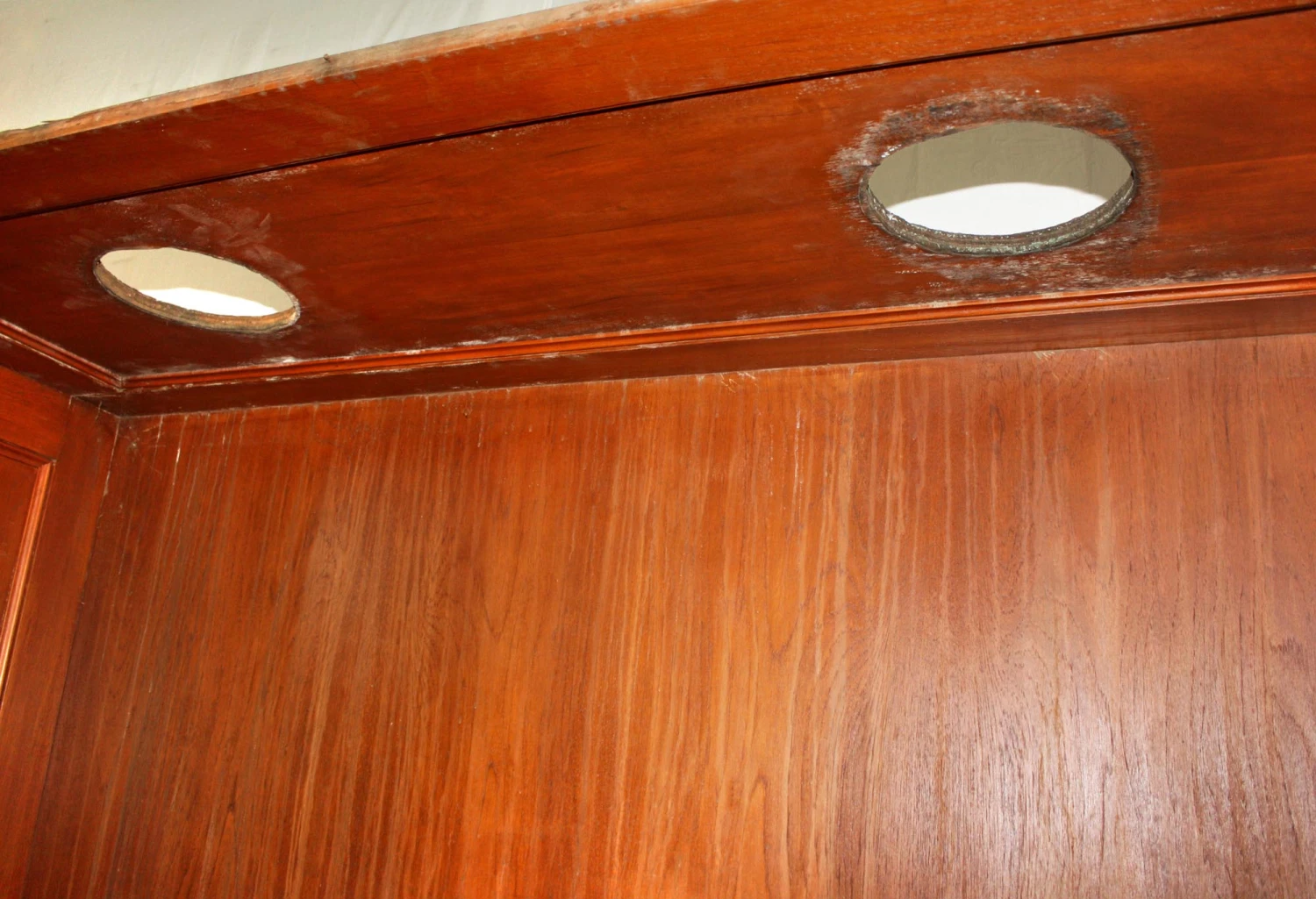 Vintage Walnut Enclosed Built-in Showcase 4 Vintage Walnut Enclosed Built-in Showcase - Image 2