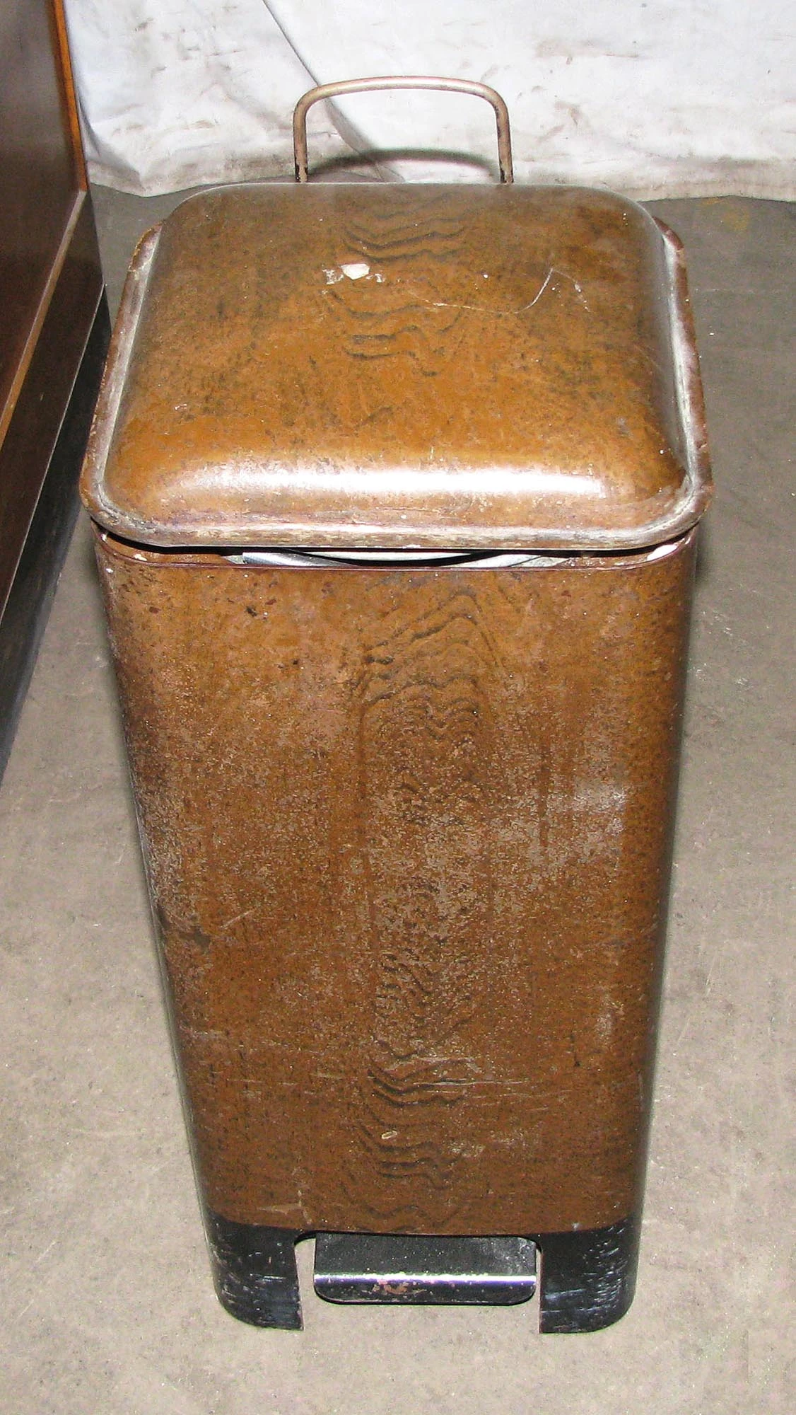 1930s Original Doctor’s Equipment Set 4 1930s Original Doctor’s Equipment Set - Image 2