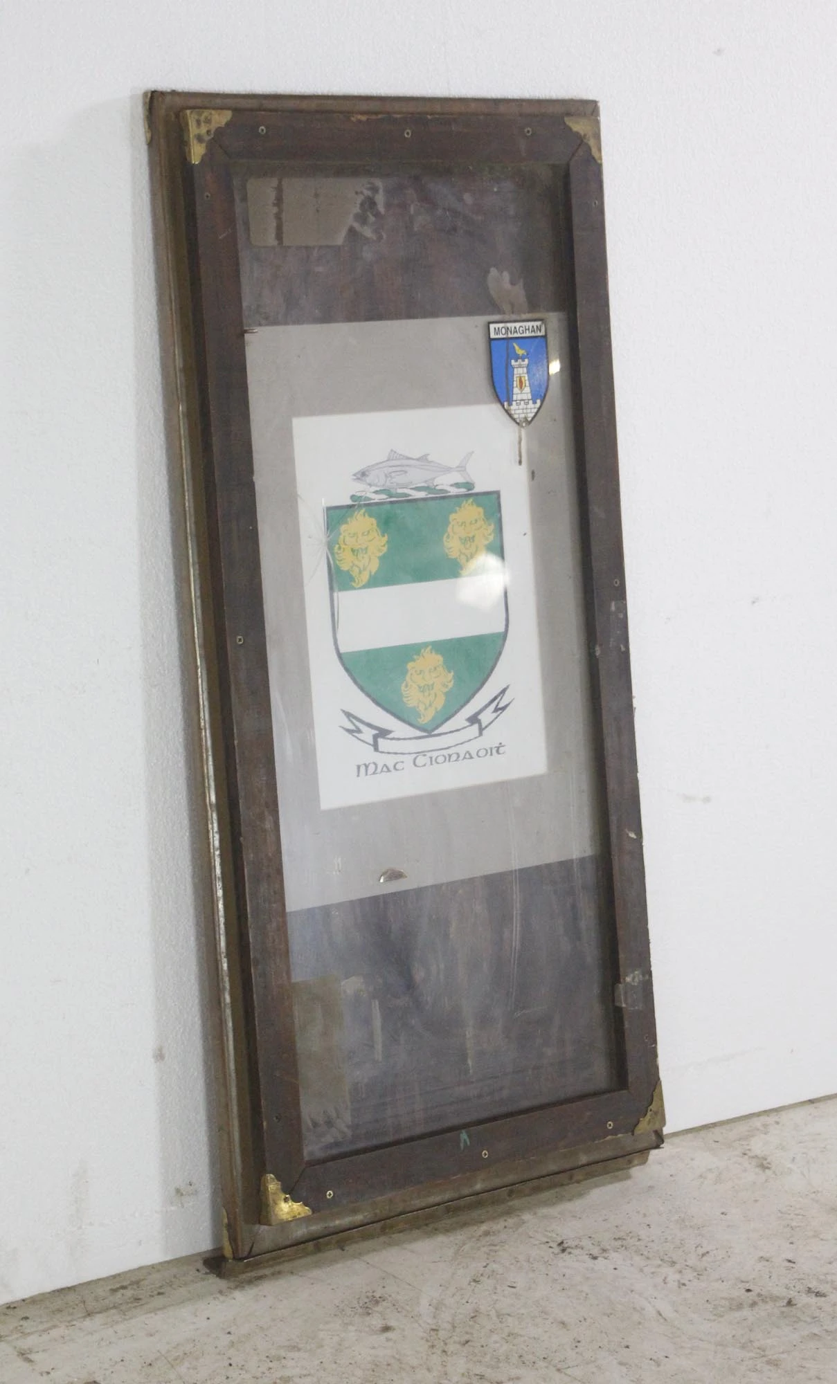 Vintage Irish Mac Cionaoit Poster Billboard Frame 4 Vintage Irish Mac Cionaoit Poster Billboard Frame - Image 2