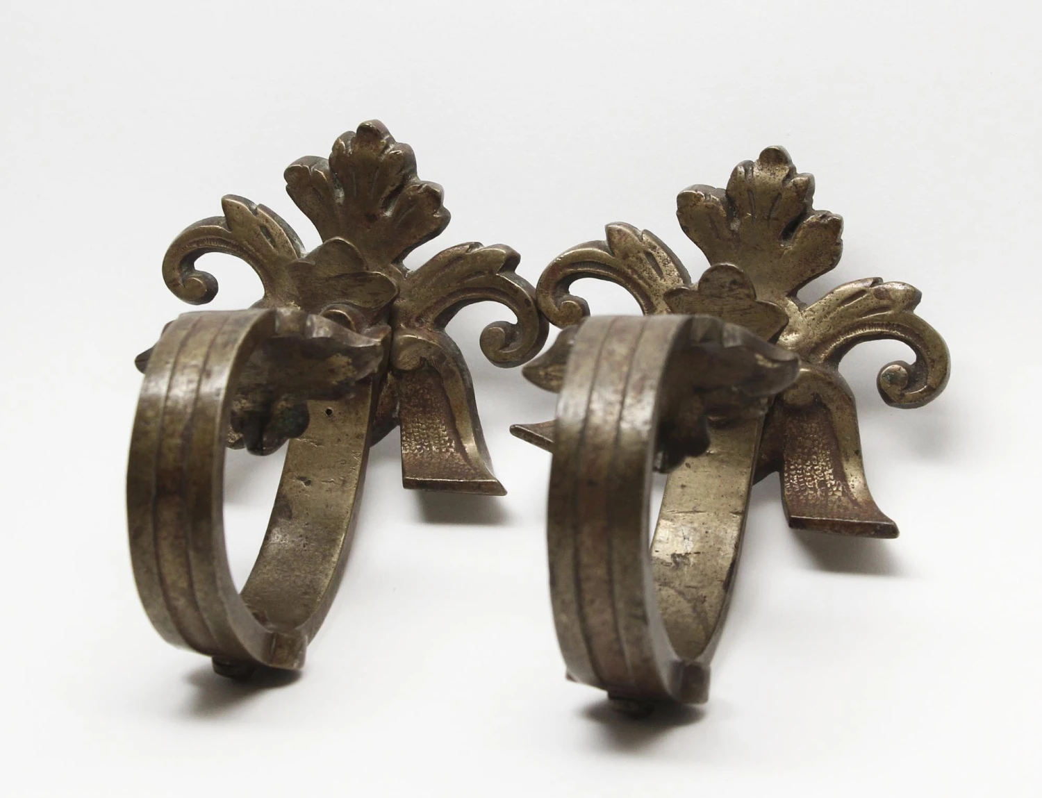 Pair Of Decorative Tie Backs 4 Pair Of Decorative Tie Backs - Image 2