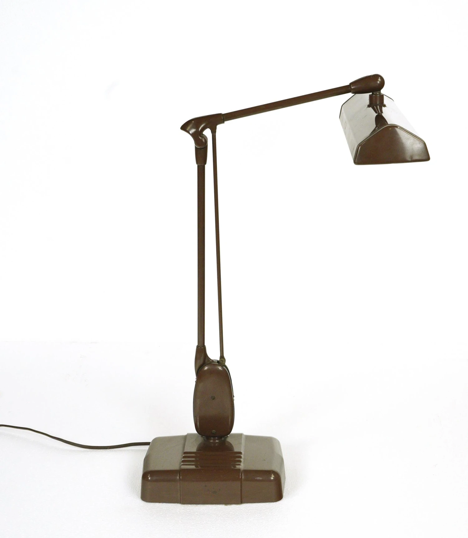 1950s Mid Century Dazor Floating Portable Desk Lamp 4 1950s Mid Century Dazor Floating Portable Desk Lamp - Image 2