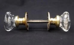 Vintage Octagon Glass Passage Door Knob Set With Brass Rosettes 10 Vintage Octagon Glass Passage Door Knob Set With Brass Rosettes -OGT Sale Store door knob sets for sale q287705