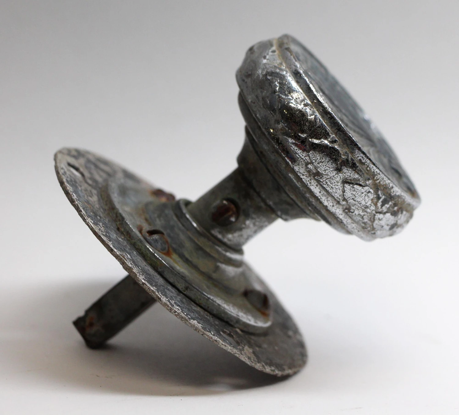 Antique 1910s Acanthus Leaf Sargent Door Knob & Rosette 4 Antique 1910s Acanthus Leaf Sargent Door Knob & Rosette - Image 2