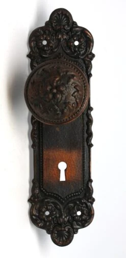 Cast Iron Yale & Towne Monaco Interior Door Knob Set 10 Cast Iron Yale & Towne Monaco Interior Door Knob Set -OGT Sale Store door knob sets n258183