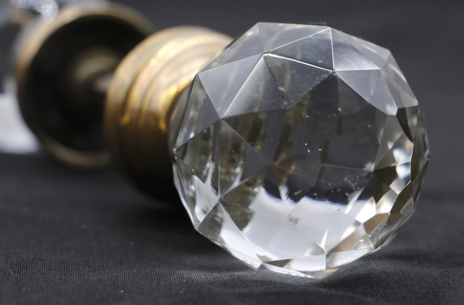 Antique Pair Of Cut Collectors Glass Faceted Doorknobs 4 Antique Pair Of Cut Collectors Glass Faceted Doorknobs - Image 2