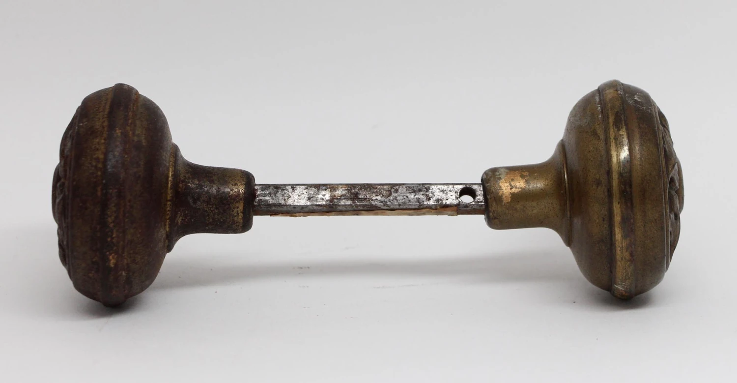 5 Fold Penn Hardware Gerard Brass Door Knobs 5 5 Fold Penn Hardware Gerard Brass Door Knobs - Image 3