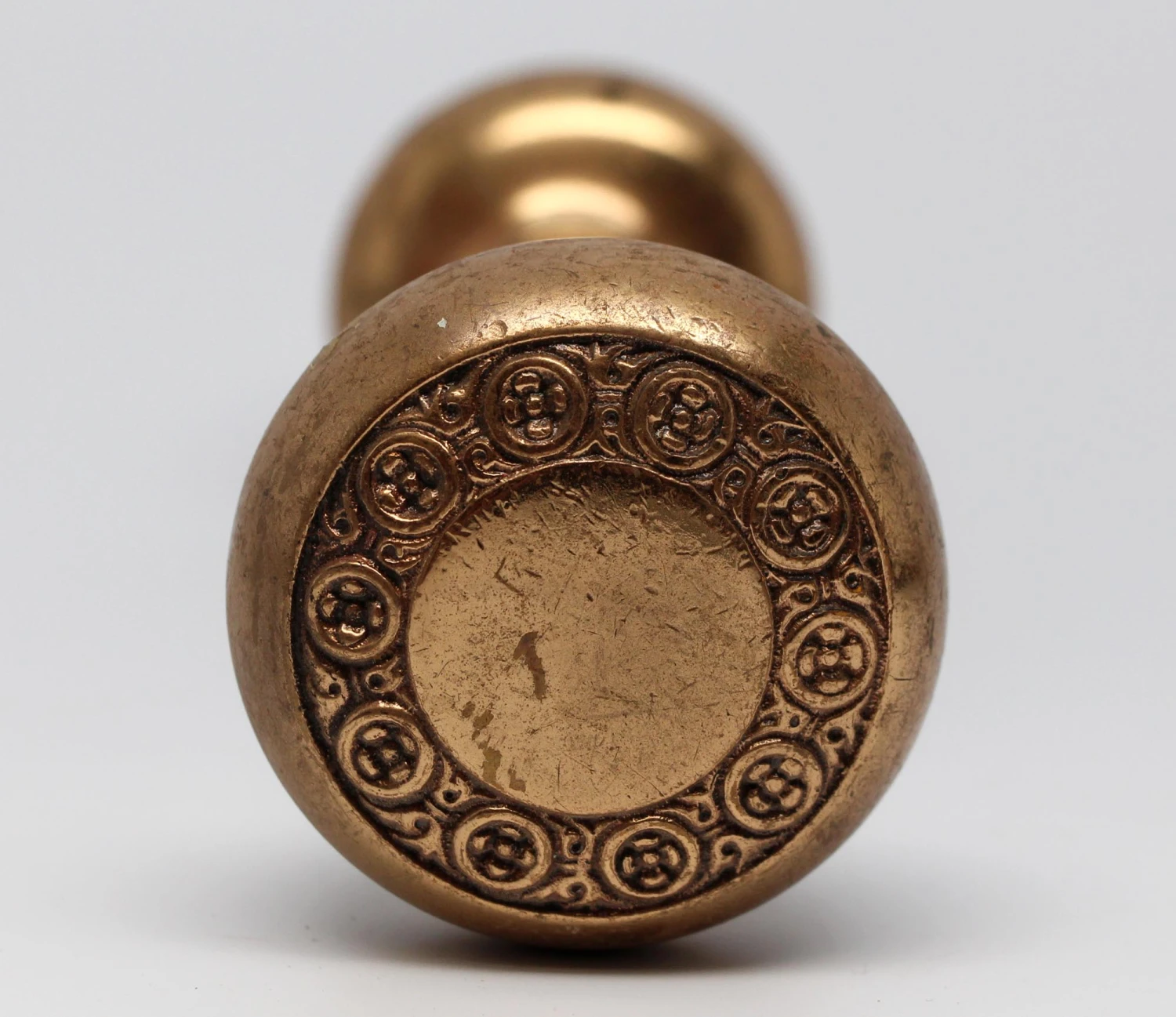 Antique 1920s Brass Barrows Geneva Entry Door Knobs 4 Antique 1920s Brass Barrows Geneva Entry Door Knobs - Image 2