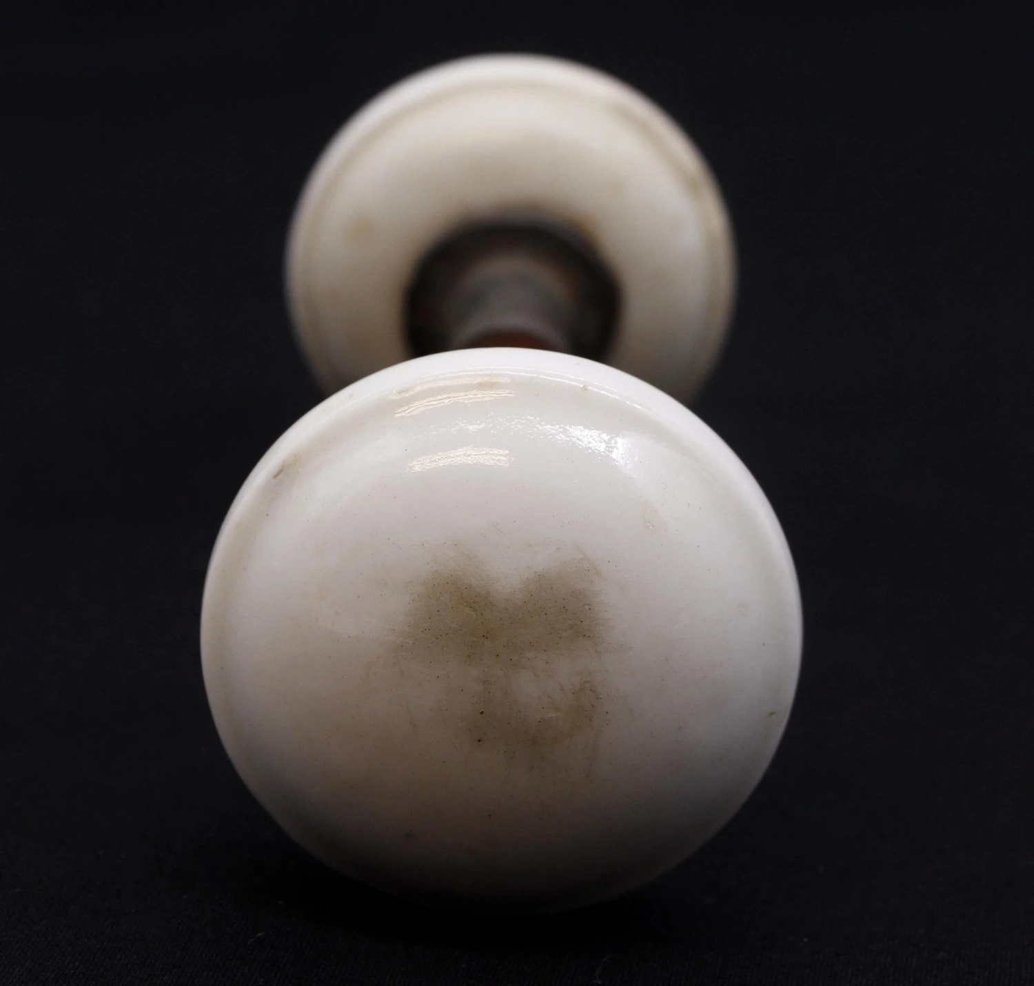 Pair Of White Ceramic Door Knobs With Cast Iron Shanks 4 Pair Of White Ceramic Door Knobs With Cast Iron Shanks - Image 2