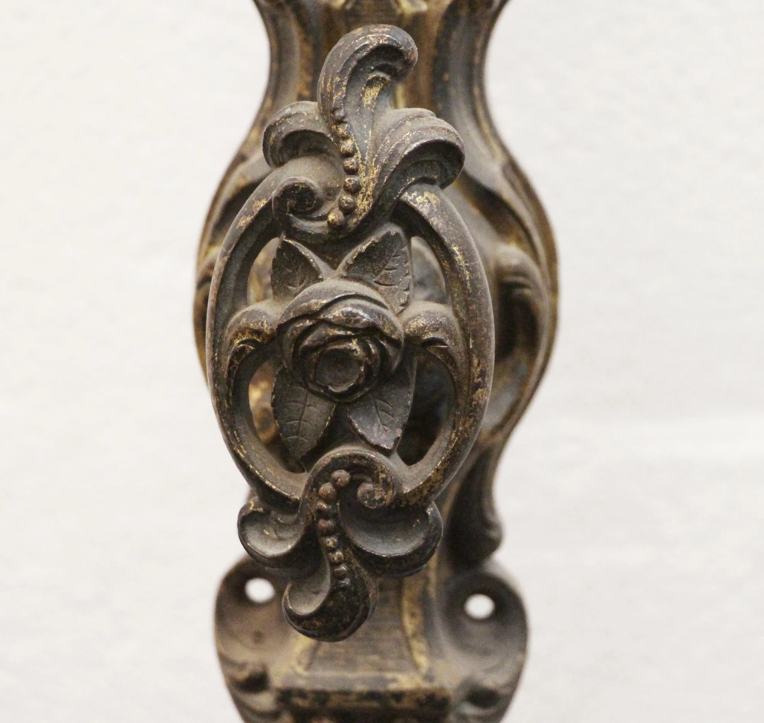 Single Ornate Cremone Bolt With Gilded Roses 5 Single Ornate Cremone Bolt With Gilded Roses - Image 3