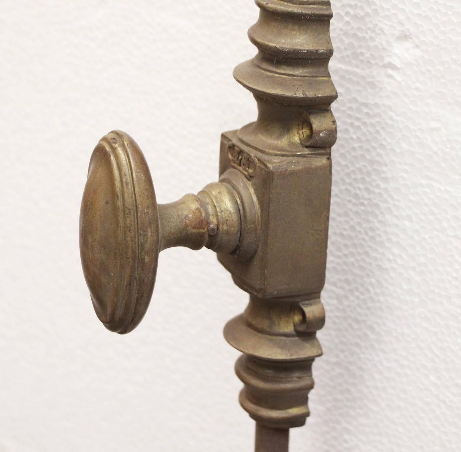 Single Brass Traditional Cremone Bolt 5 Single Brass Traditional Cremone Bolt - Image 3