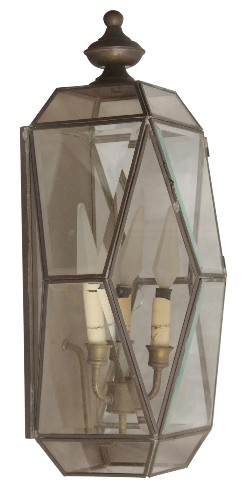 Traditional Three Light Beveled Glass Wall Lantern 10 Traditional Three Light Beveled Glass Wall Lantern - Image 8
