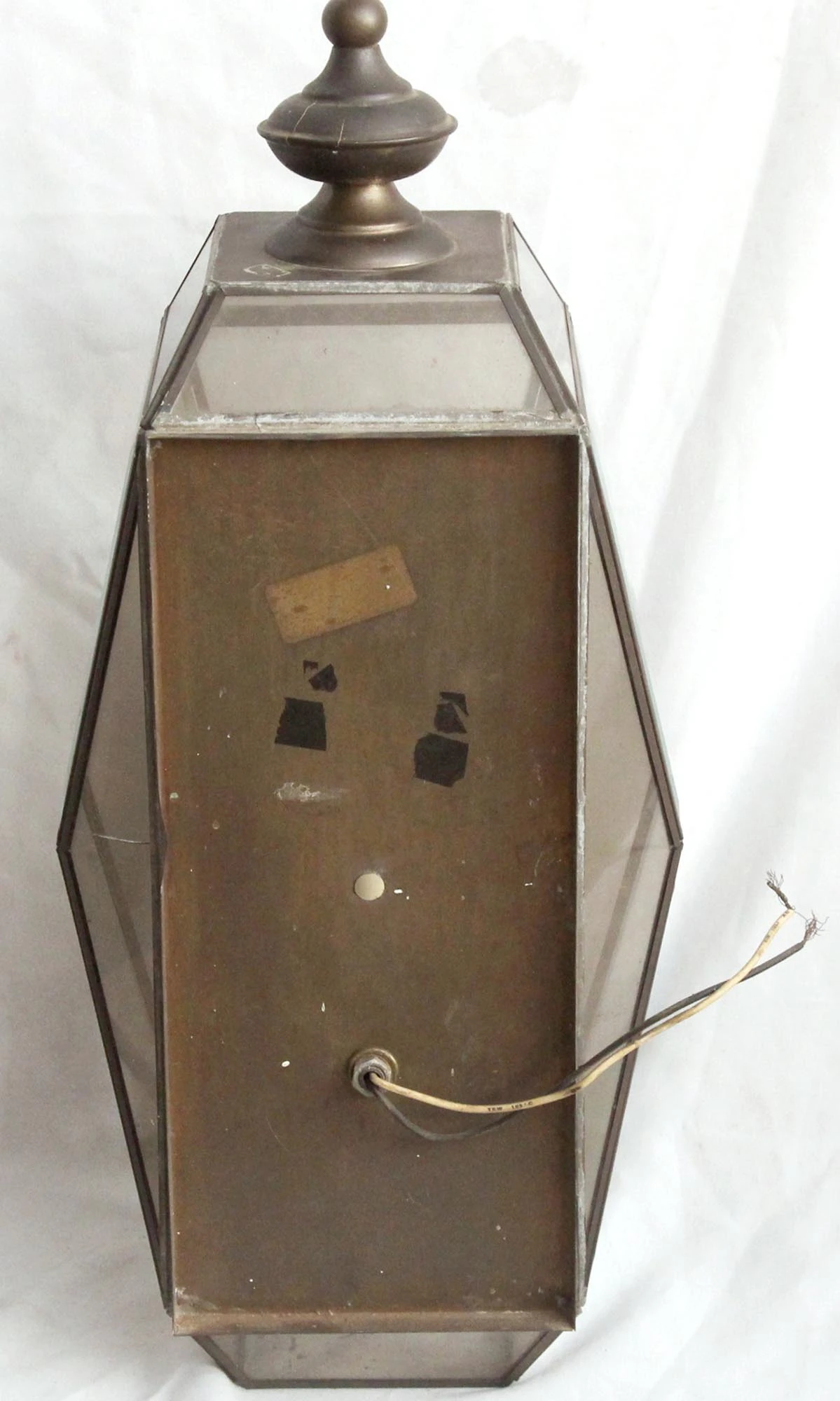 Traditional Three Light Beveled Glass Wall Lantern 11 Traditional Three Light Beveled Glass Wall Lantern - Image 9