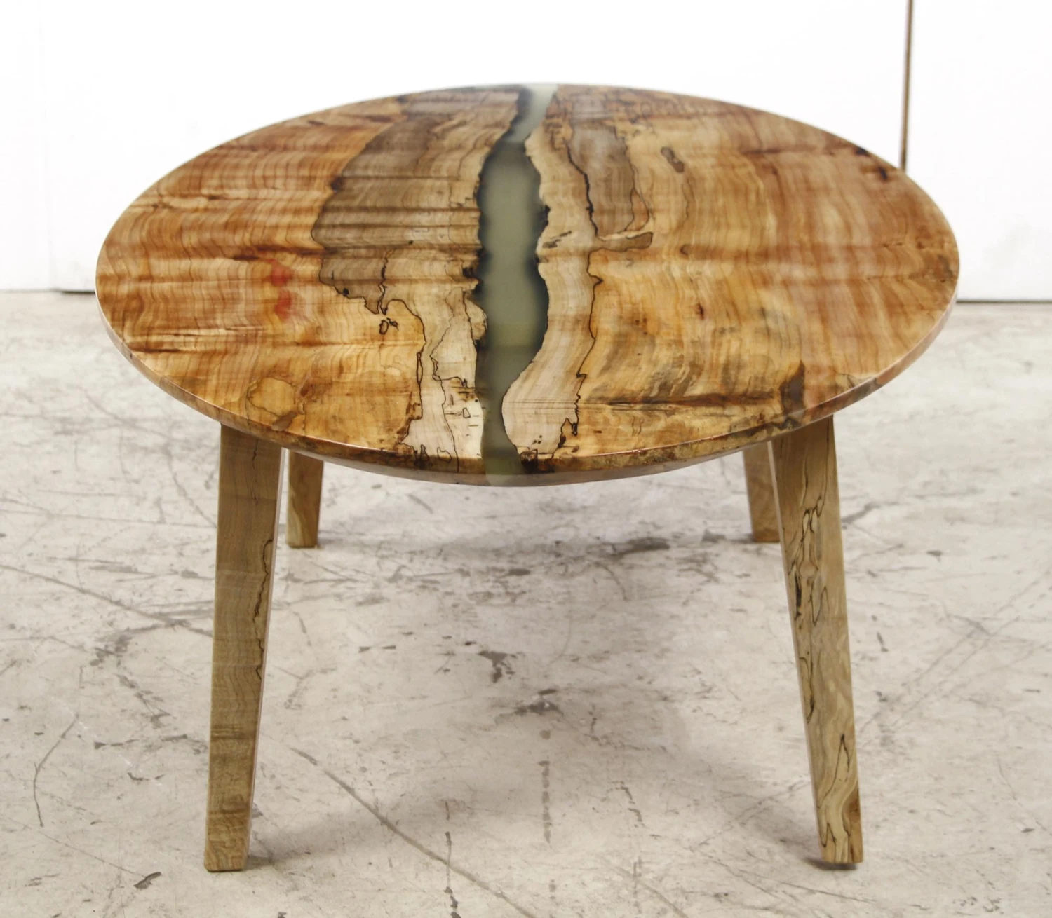 Handcrafted 53 In. Clear Resin River Maple Tapered Leg Oval Coffee Table 5 Handcrafted 53 In. Clear Resin River Maple Tapered Leg Oval Coffee Table - Image 3