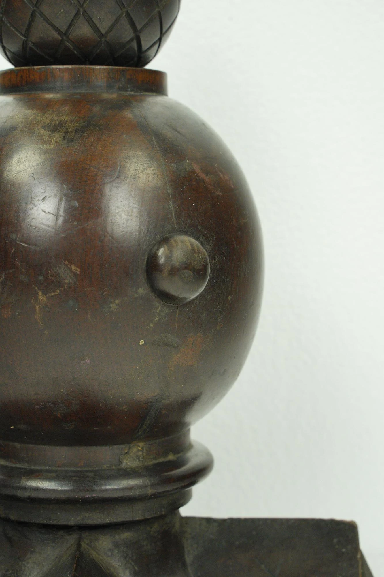 Reclaimed Dark Wood Tone Acorn Top Wooden Finial 5 Reclaimed Dark Wood Tone Acorn Top Wooden Finial - Image 3