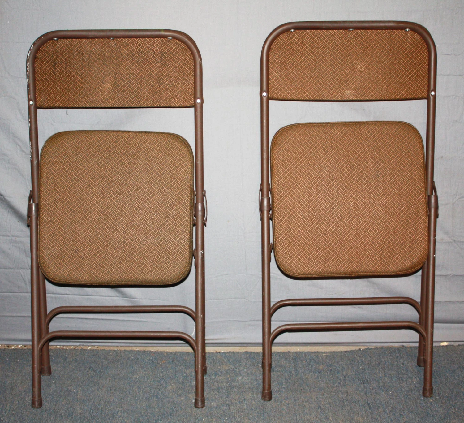 Metal Folding Chair With Cushion Seat 5 Metal Folding Chair With Cushion Seat - Image 3